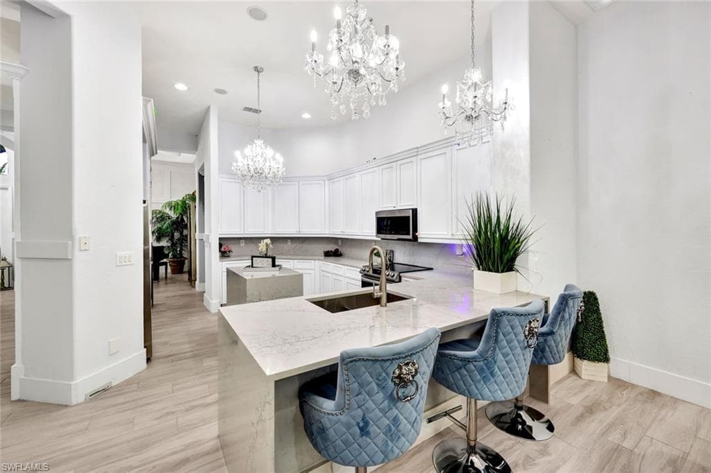 8910 Paseo De Valencia ST-15