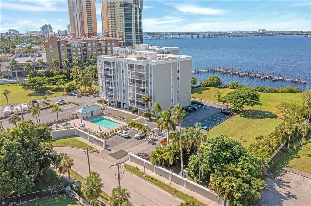2875 Palm Beach BLVD 205-6