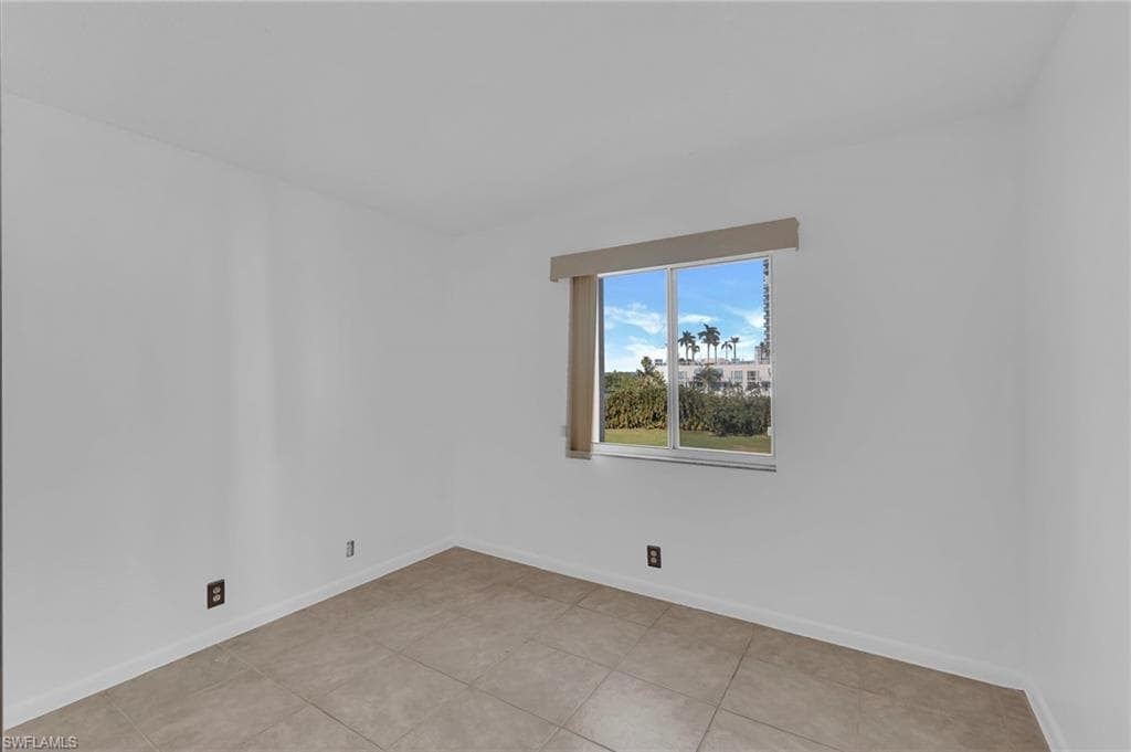 2875 Palm Beach BLVD 205-17