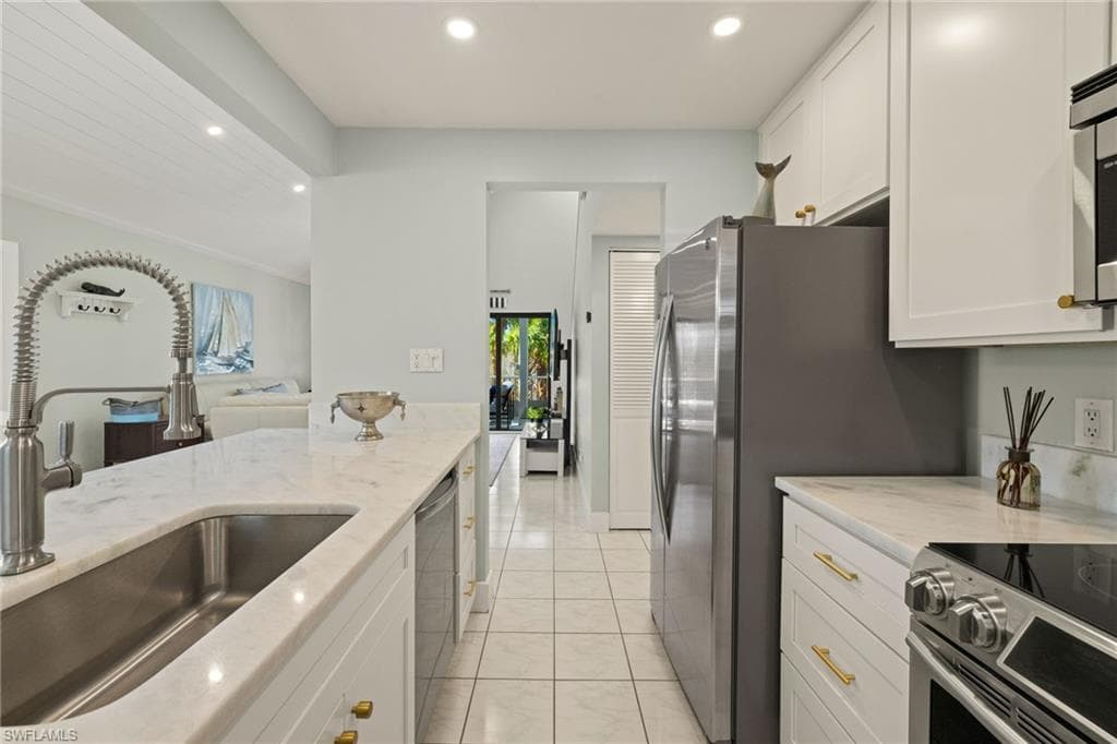 974 Greenwood CT S-8