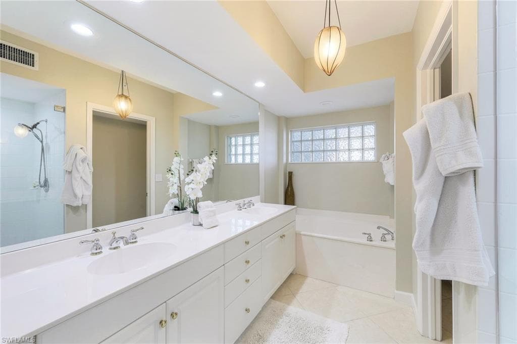300 Dunes BLVD 602-11