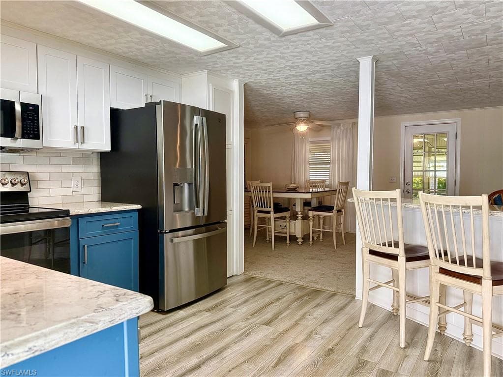 22 Turquoise AVE 22T-10