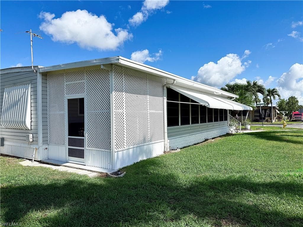 22 Turquoise AVE 22T-4