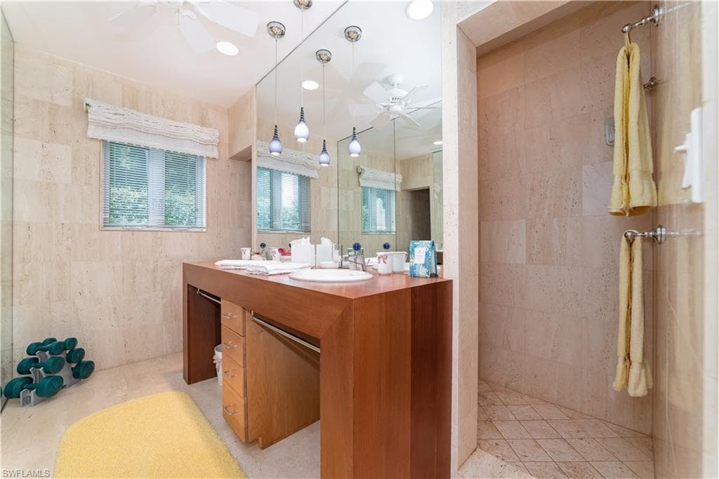883 Galleon DR-23