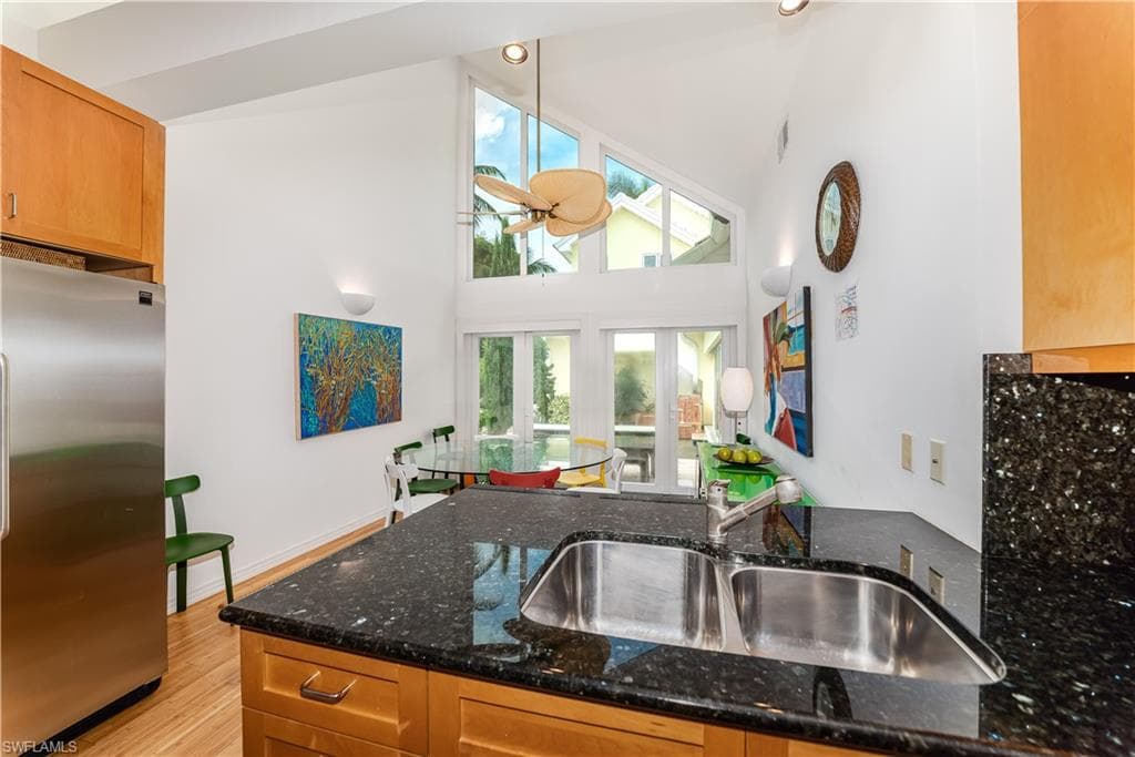 883 Galleon DR-7
