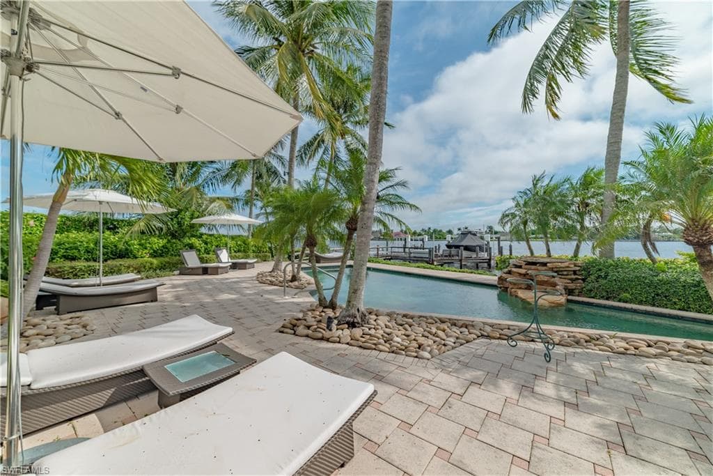 883 Galleon DR-32