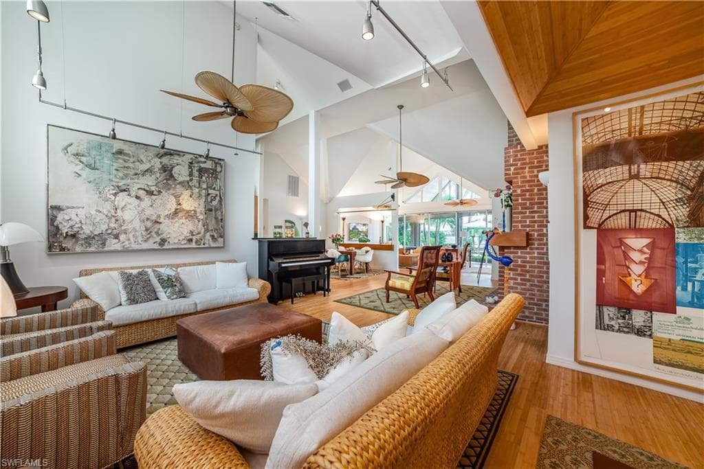 883 Galleon DR-5