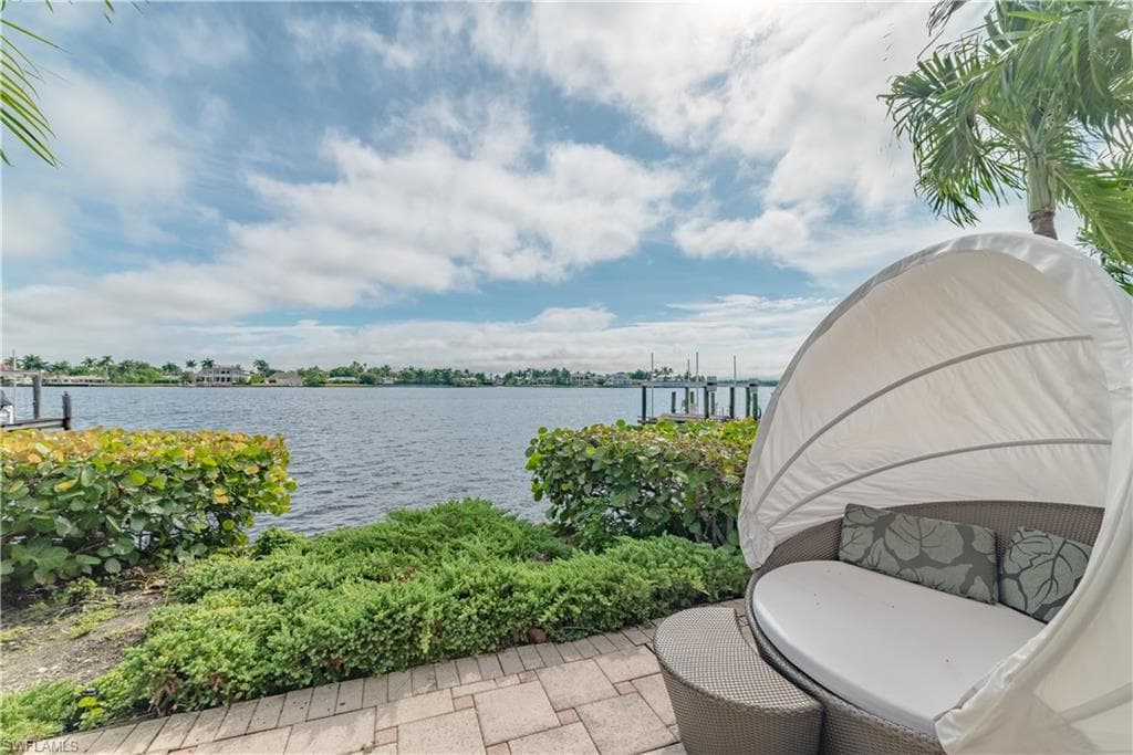 883 Galleon DR-38