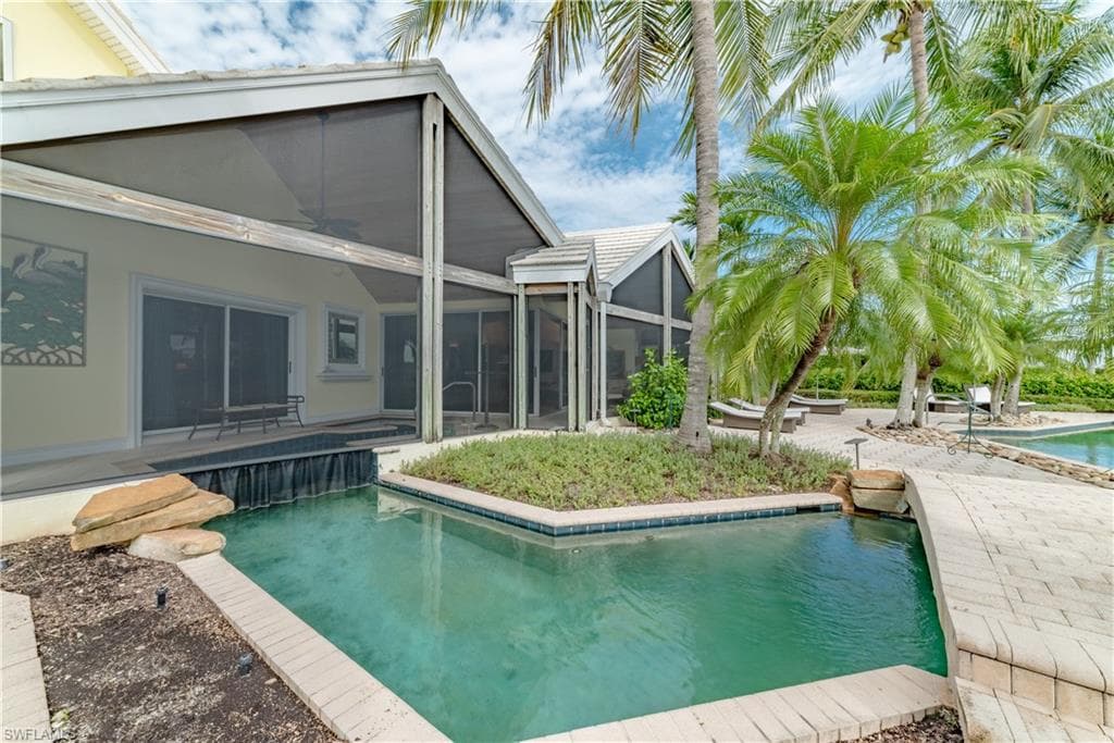 883 Galleon DR-37