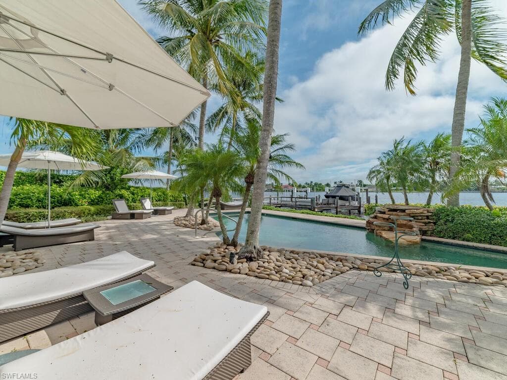 883 Galleon DR-40