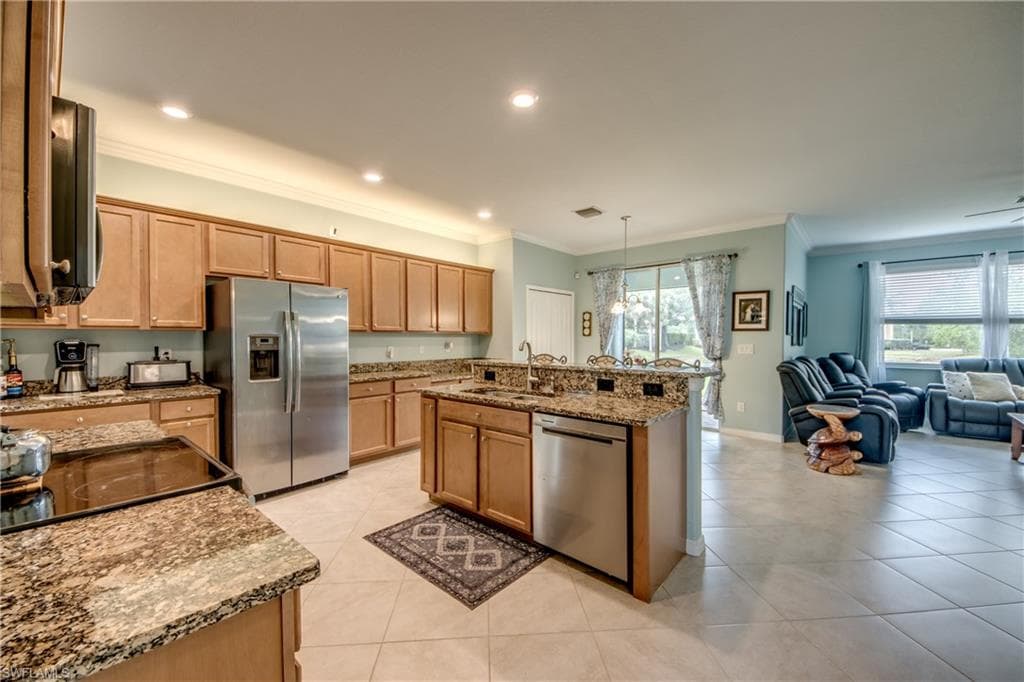 3613 Valle Santa CIR-8
