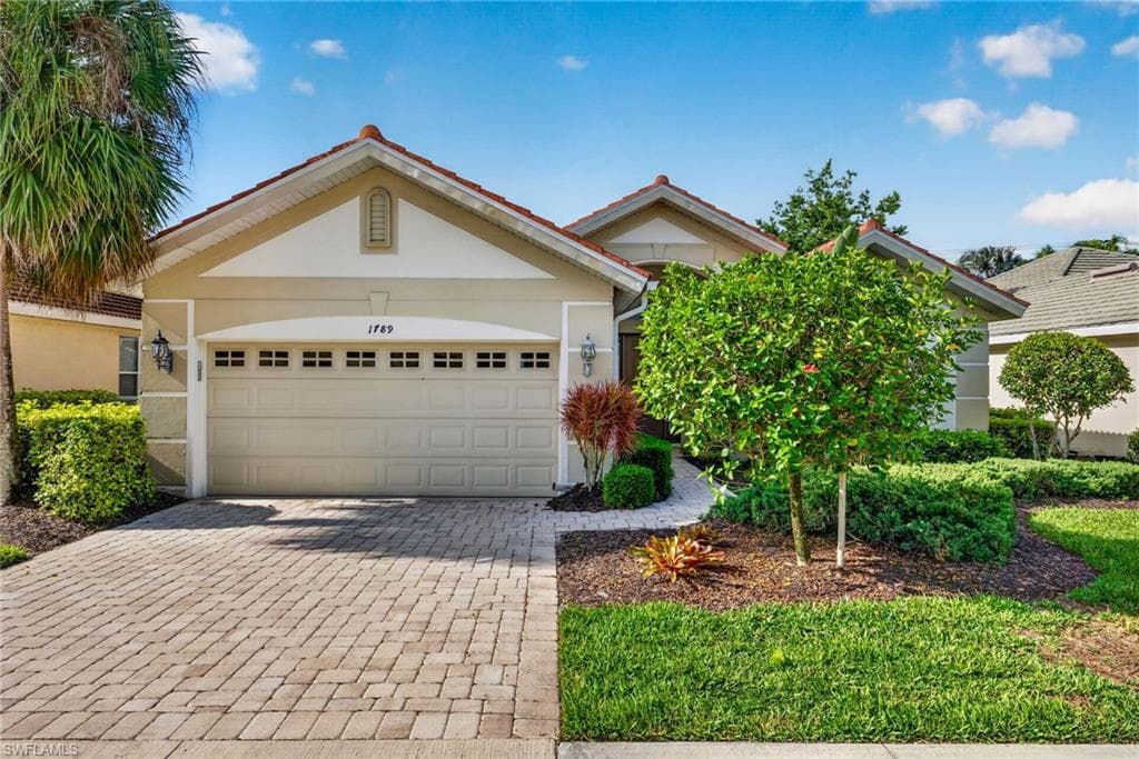 1789 Winding Oaks WAY-2