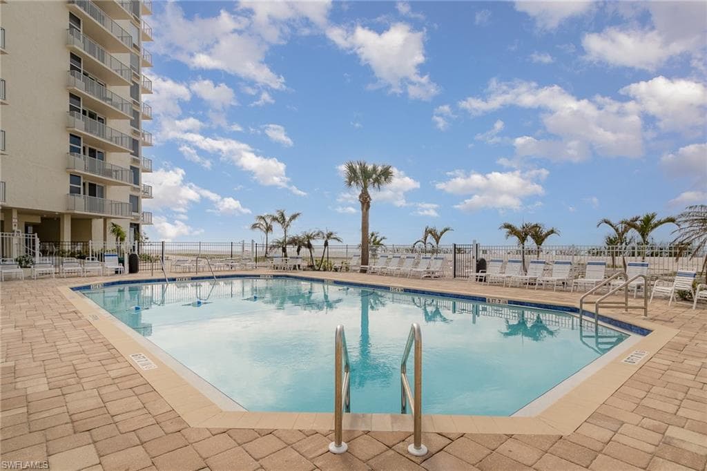 7360 Estero BLVD 1001-17