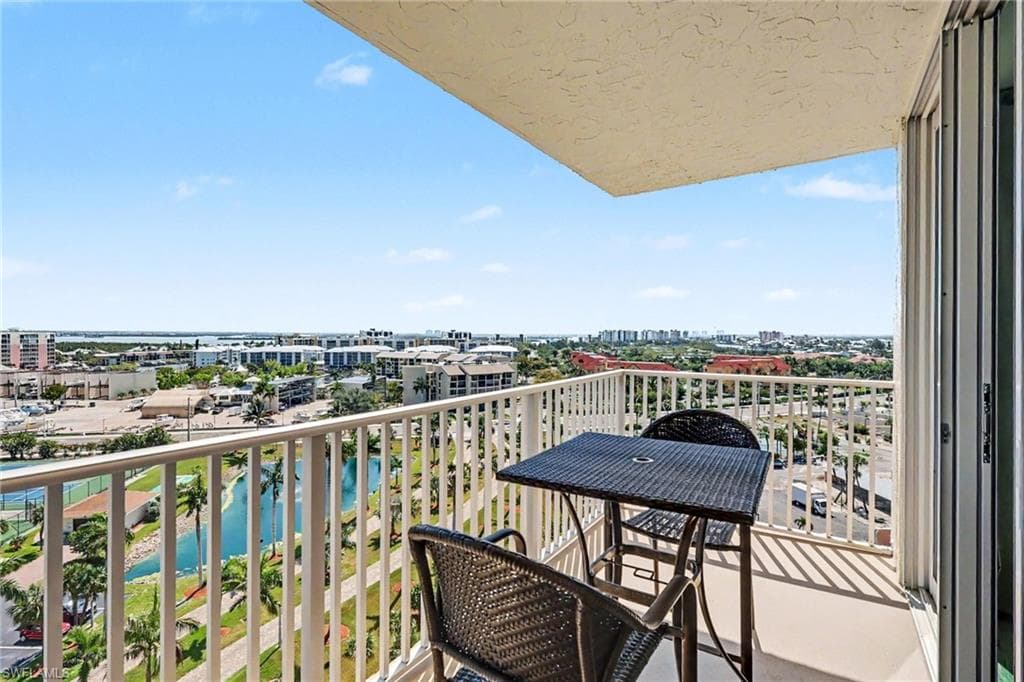 7360 Estero BLVD 1001-7