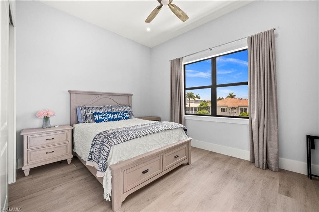 388 Pine AVE-26