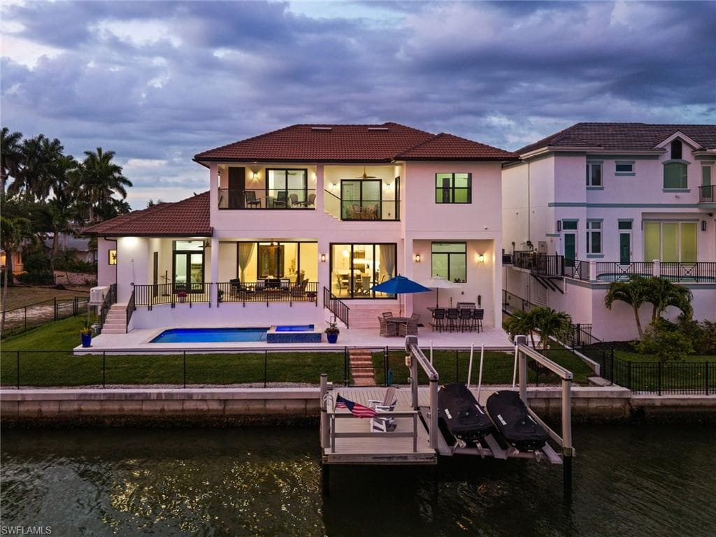 388 Pine AVE-7