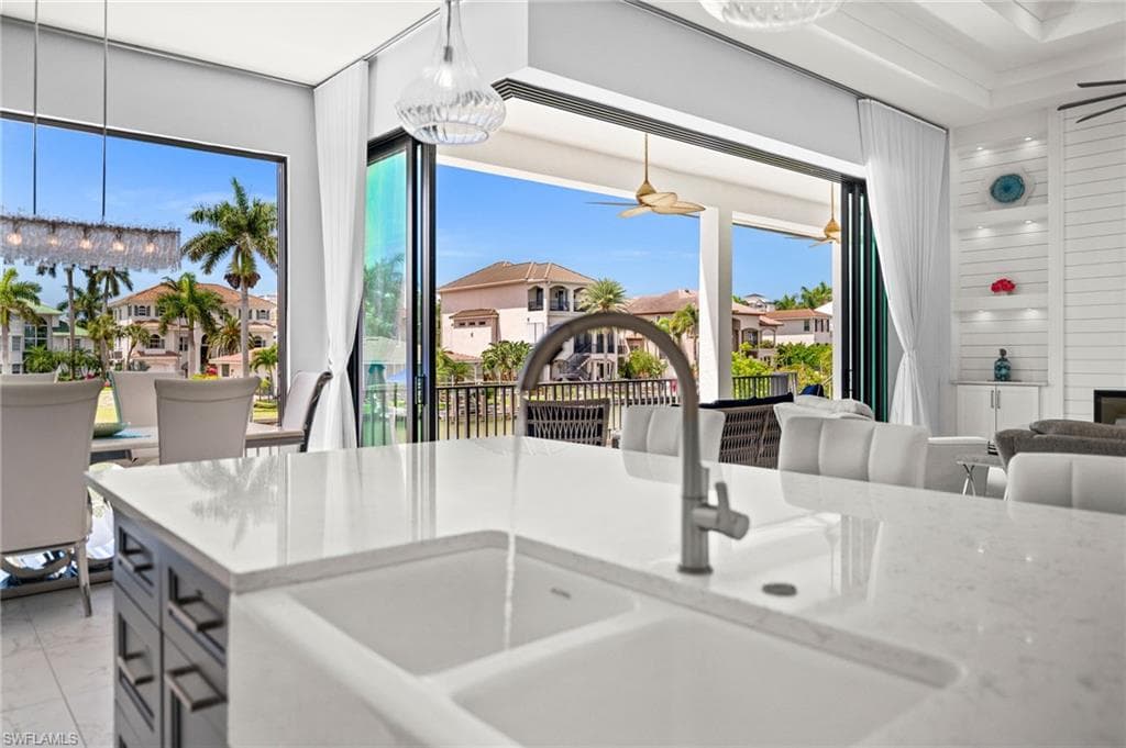 388 Pine AVE-20