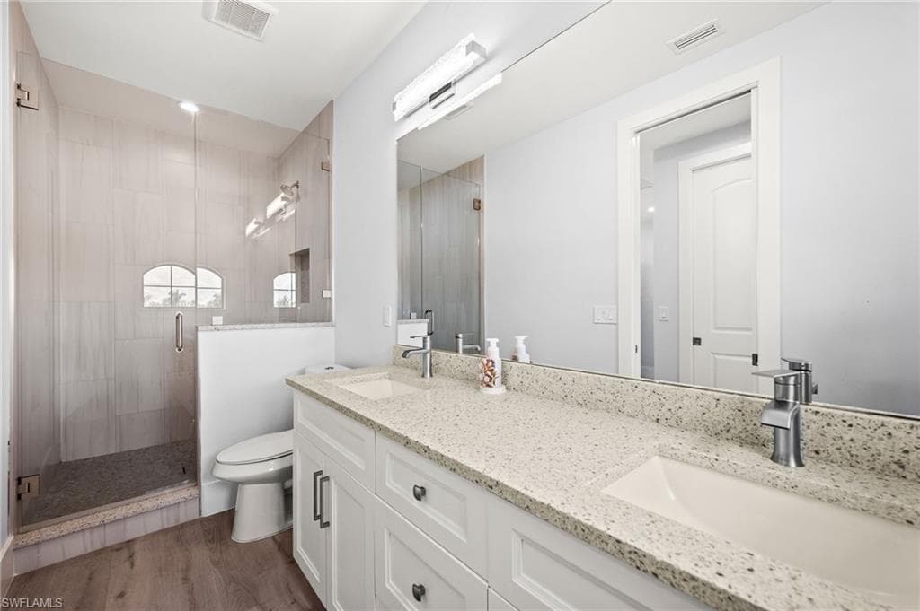 388 Pine AVE-29