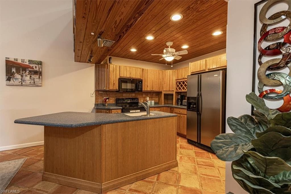 12964 Elm Creek CT-9