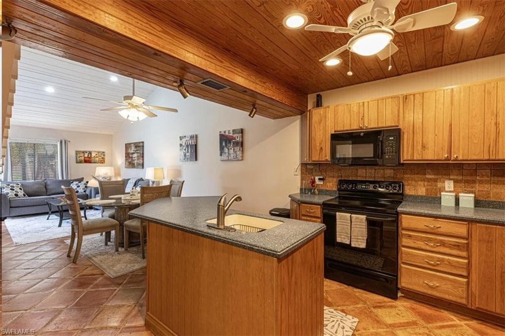 12964 Elm Creek CT-8