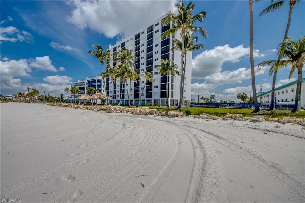 6400 Estero BLVD 1101-1