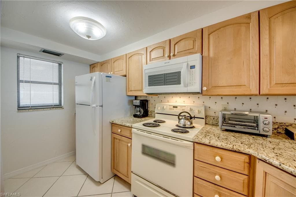 6400 Estero BLVD 1101-14