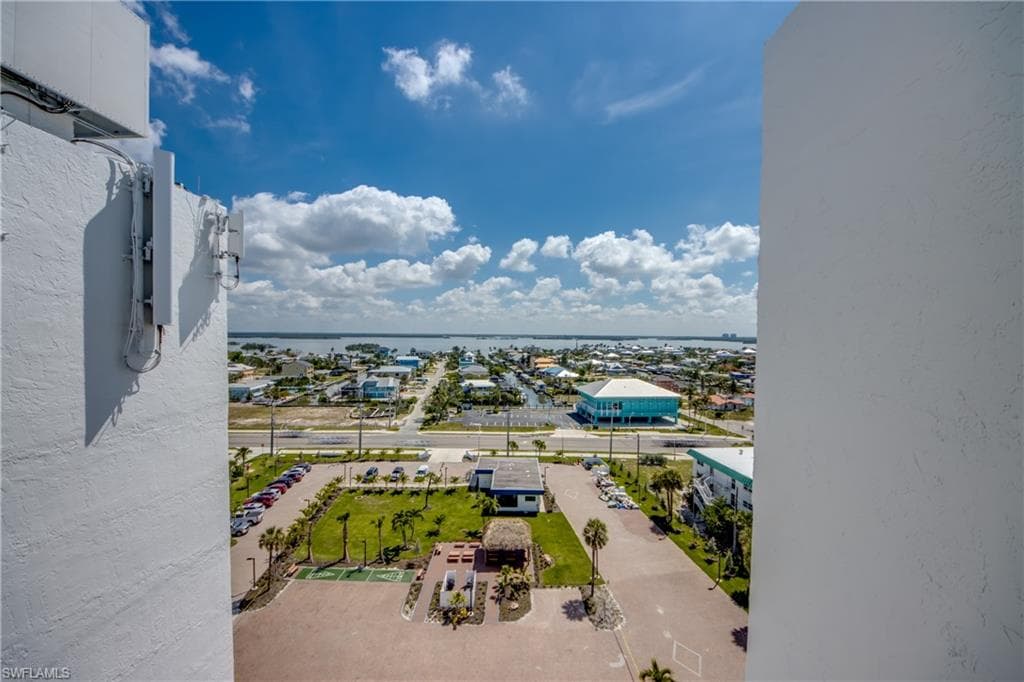 6400 Estero BLVD 1101-49