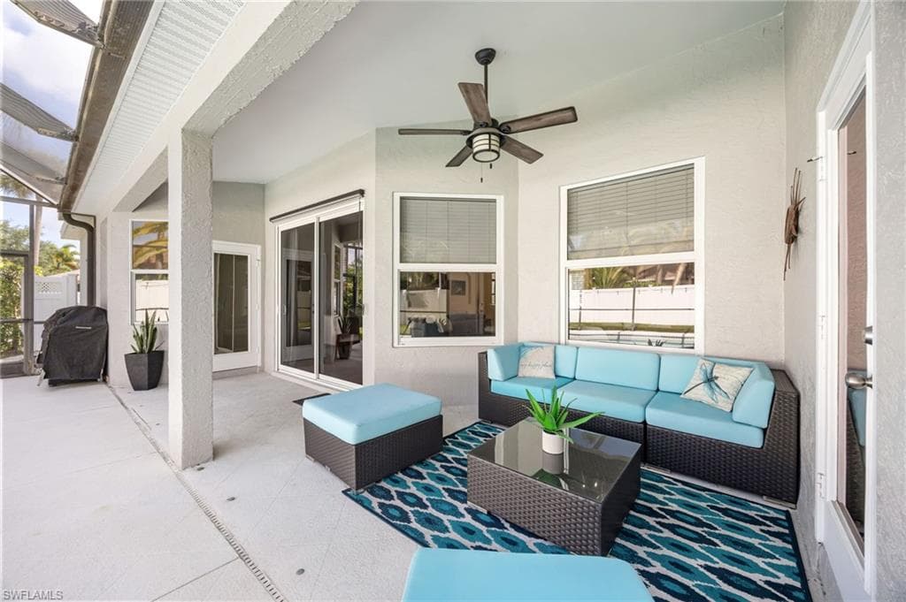 382 Burnt Pine DR-23
