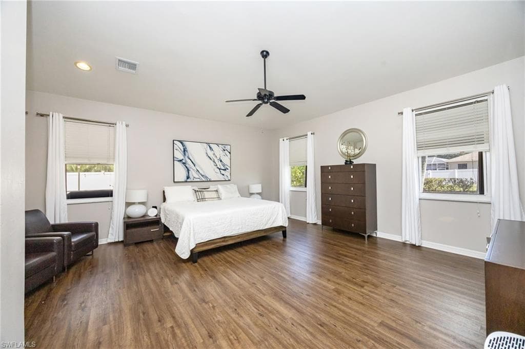 382 Burnt Pine DR-13