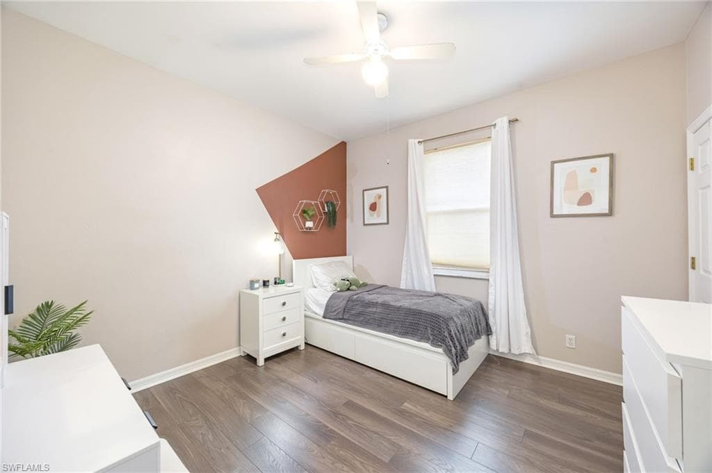 382 Burnt Pine DR-17