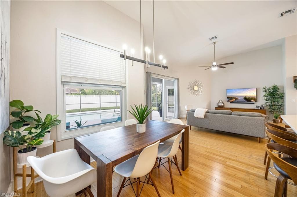 382 Burnt Pine DR-9