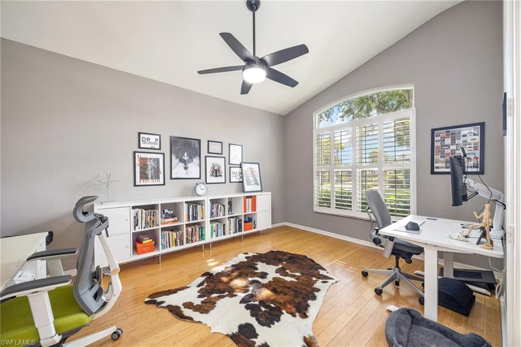382 Burnt Pine DR-11