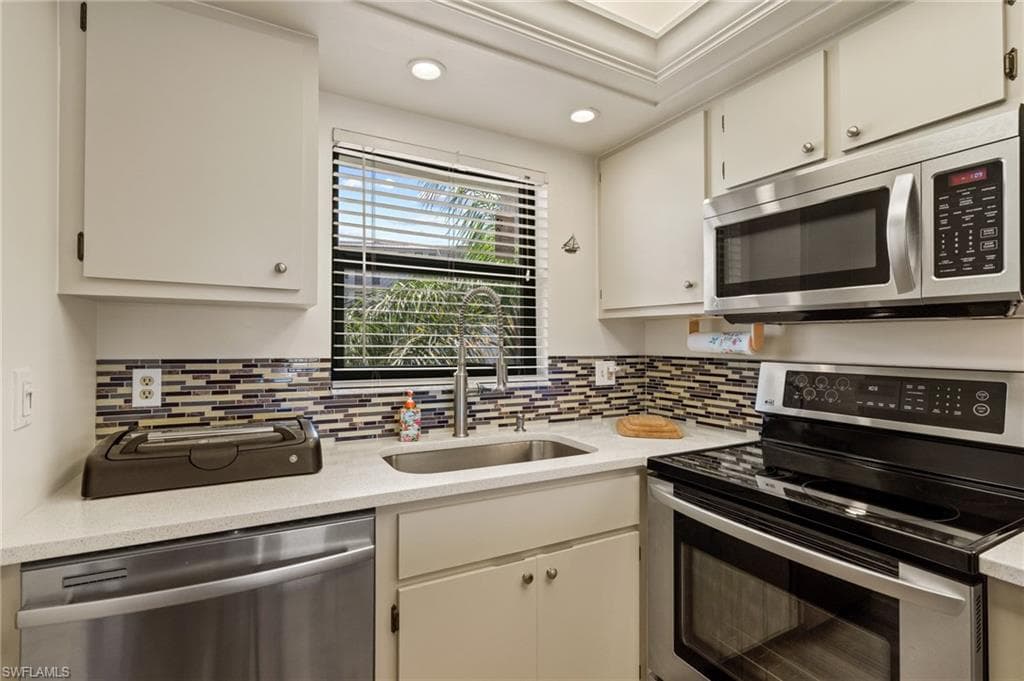 6897 Estero Blvd 125-7
