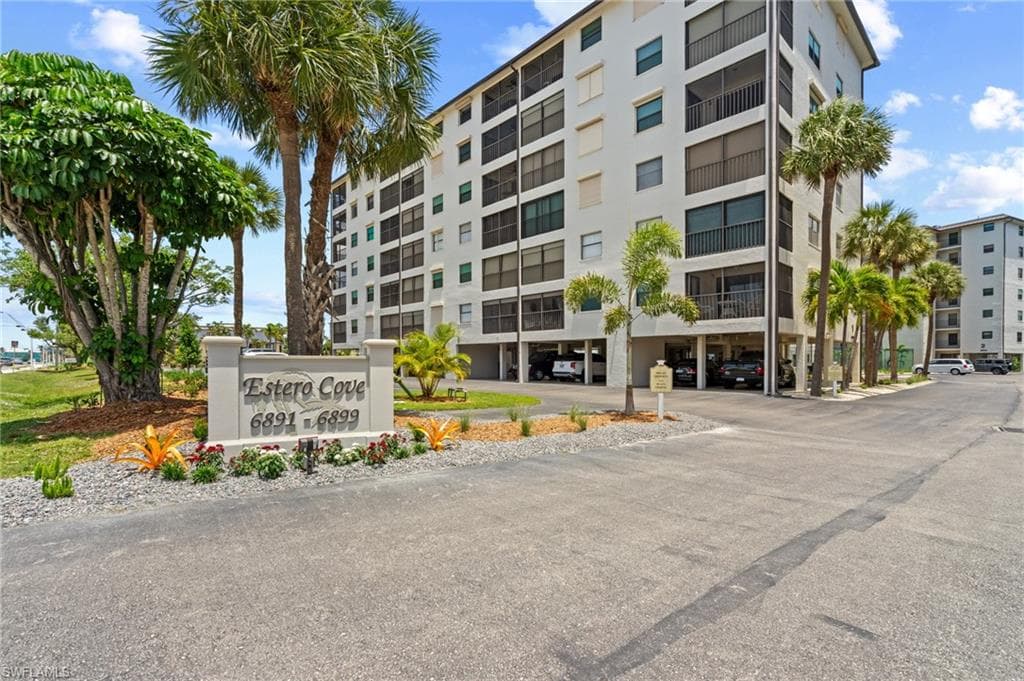 6897 Estero Blvd 125-4