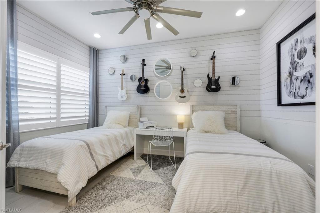 28393 Turin CT-16