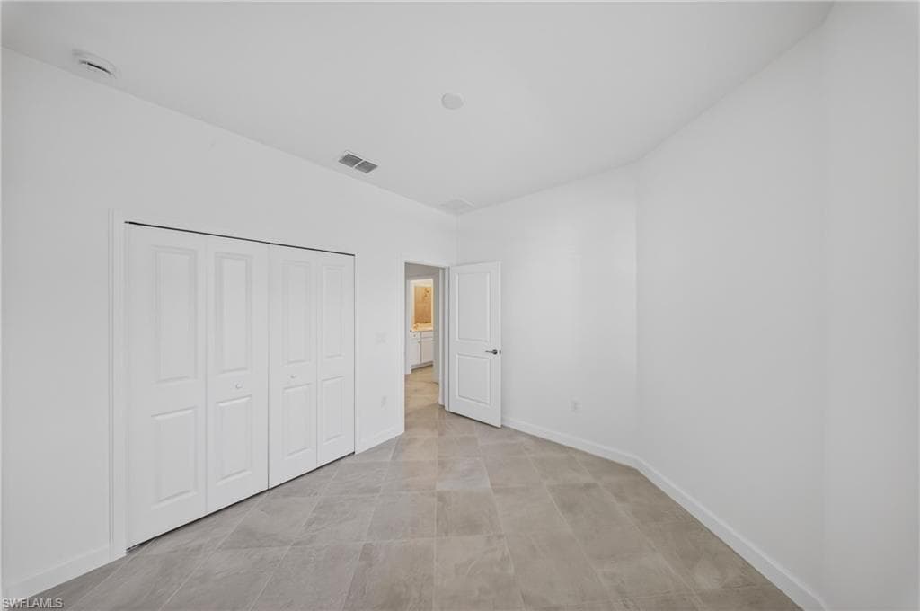 20559 Hazelnut CT S-12