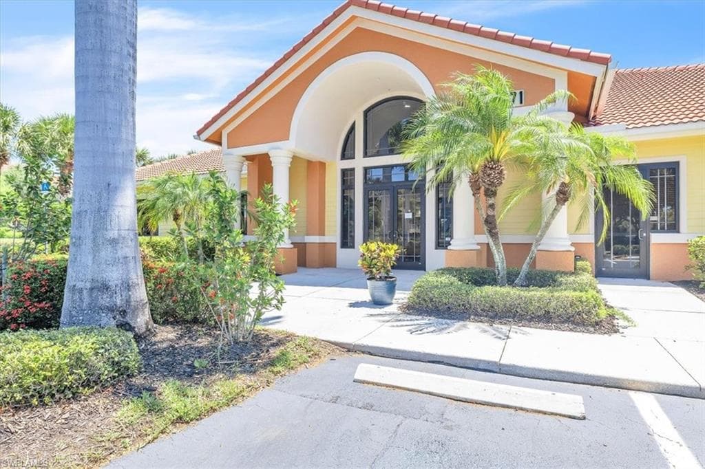 8331 Whiskey Preserve CIR 438-39