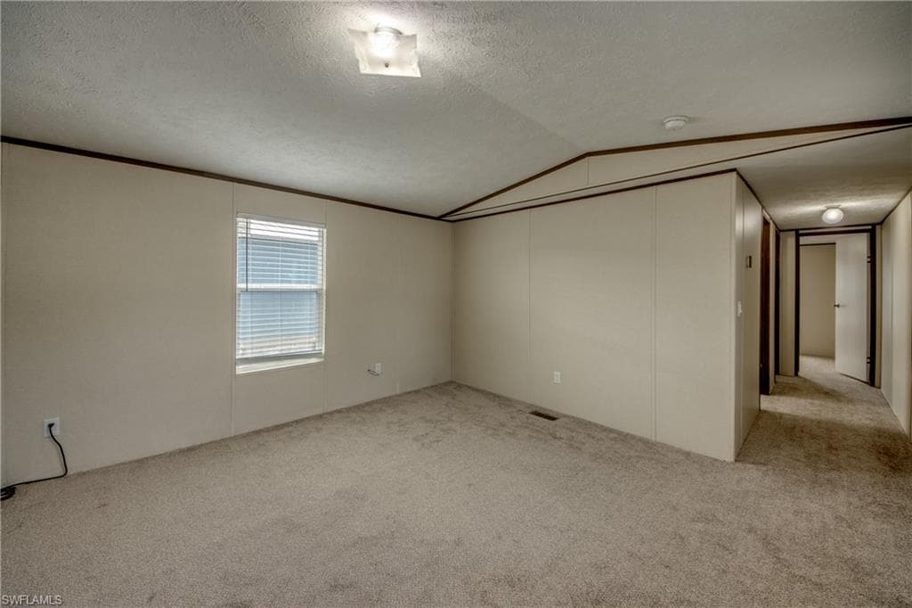 352 Sacramento ST-4