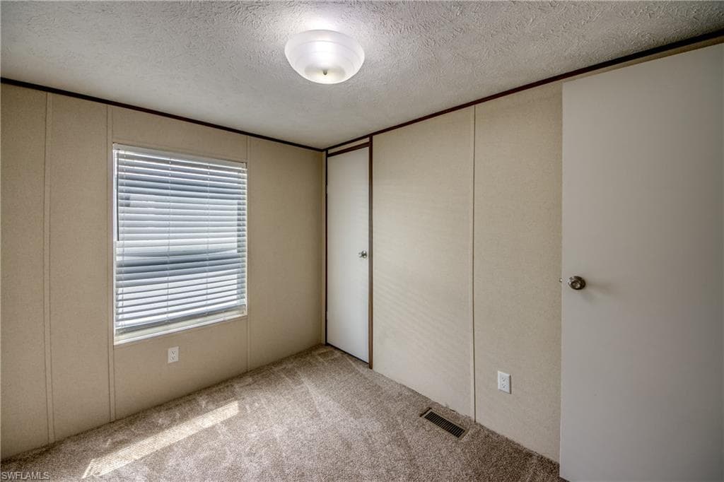 352 Sacramento ST-21