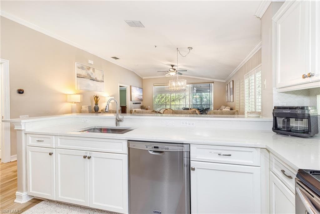 975 Tarpon Cove DR 204-2