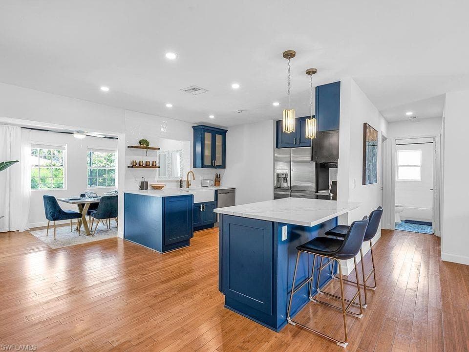 250 Willowick DR-2