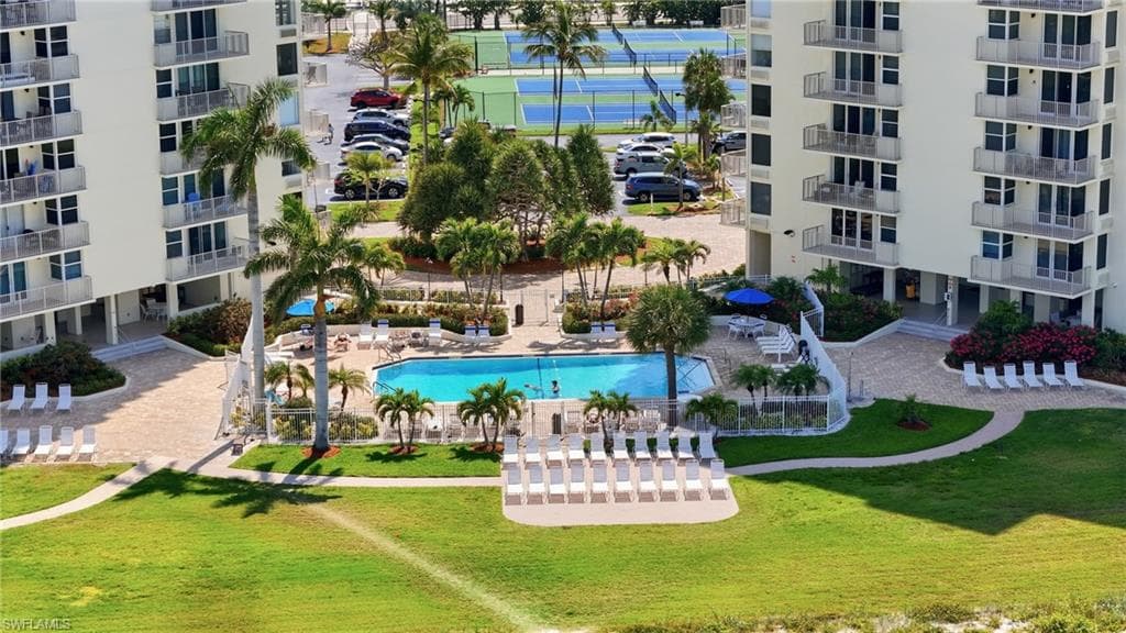 7300 Estero BLVD 102-2