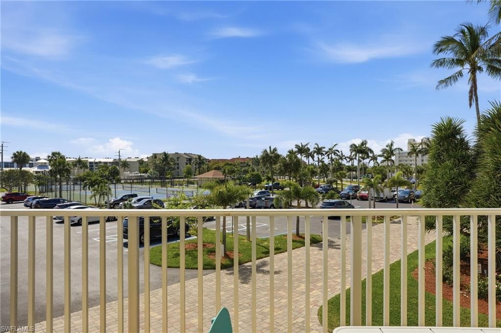 7300 Estero BLVD 102-28
