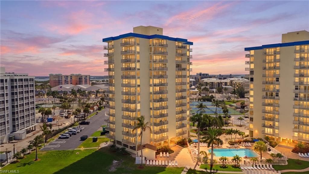 7300 Estero BLVD 102-49