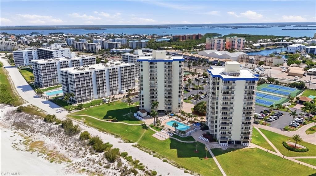 7300 Estero BLVD 102-41