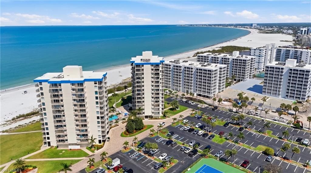 7300 Estero BLVD 102-44