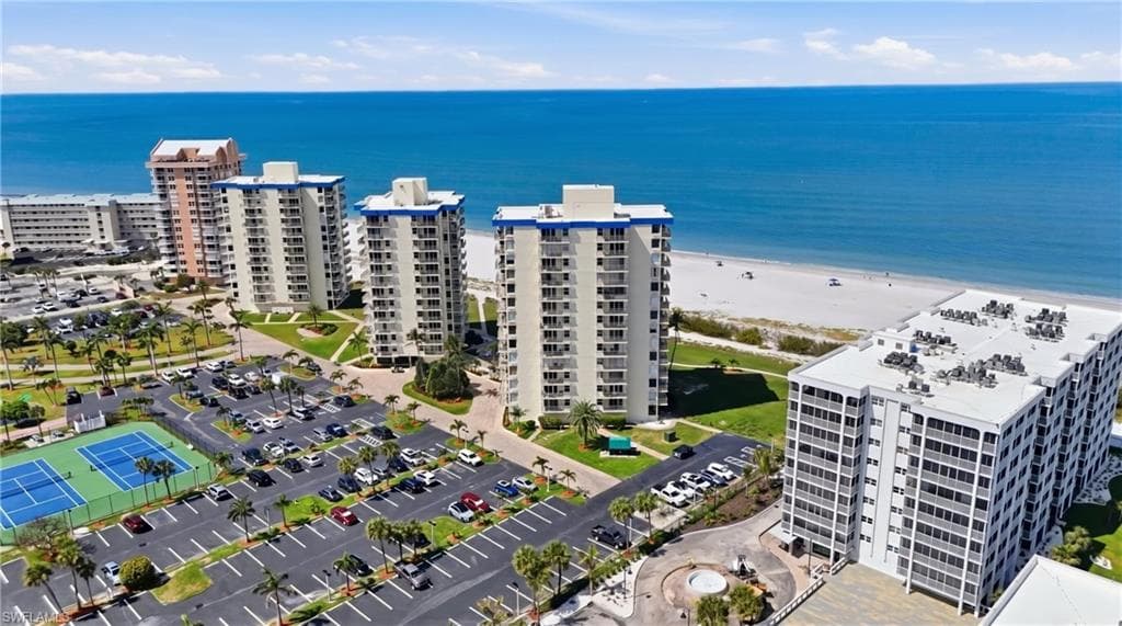 7300 Estero BLVD 102-40