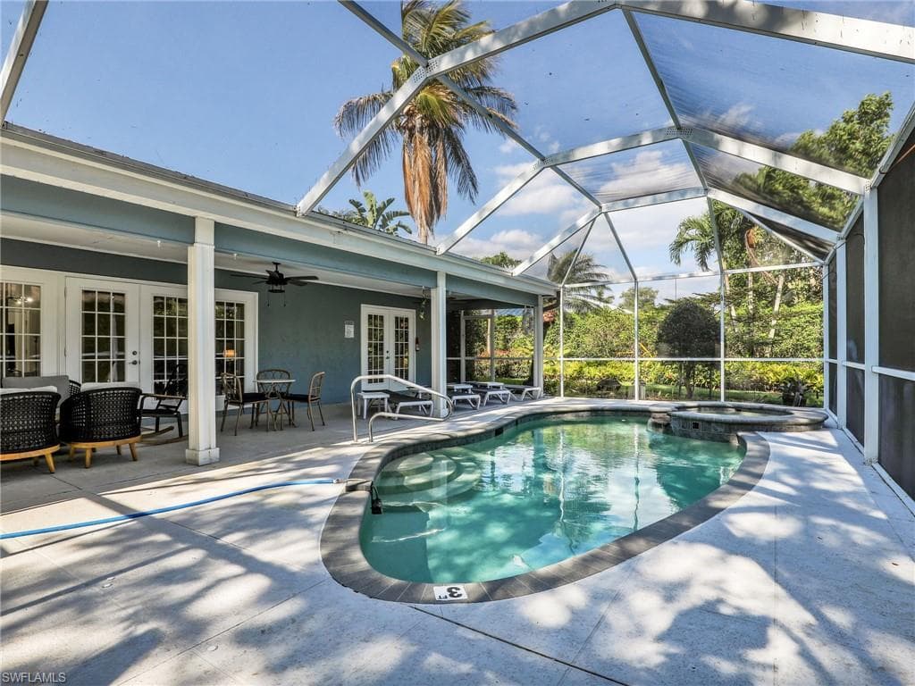 2554 Outrigger LN-18