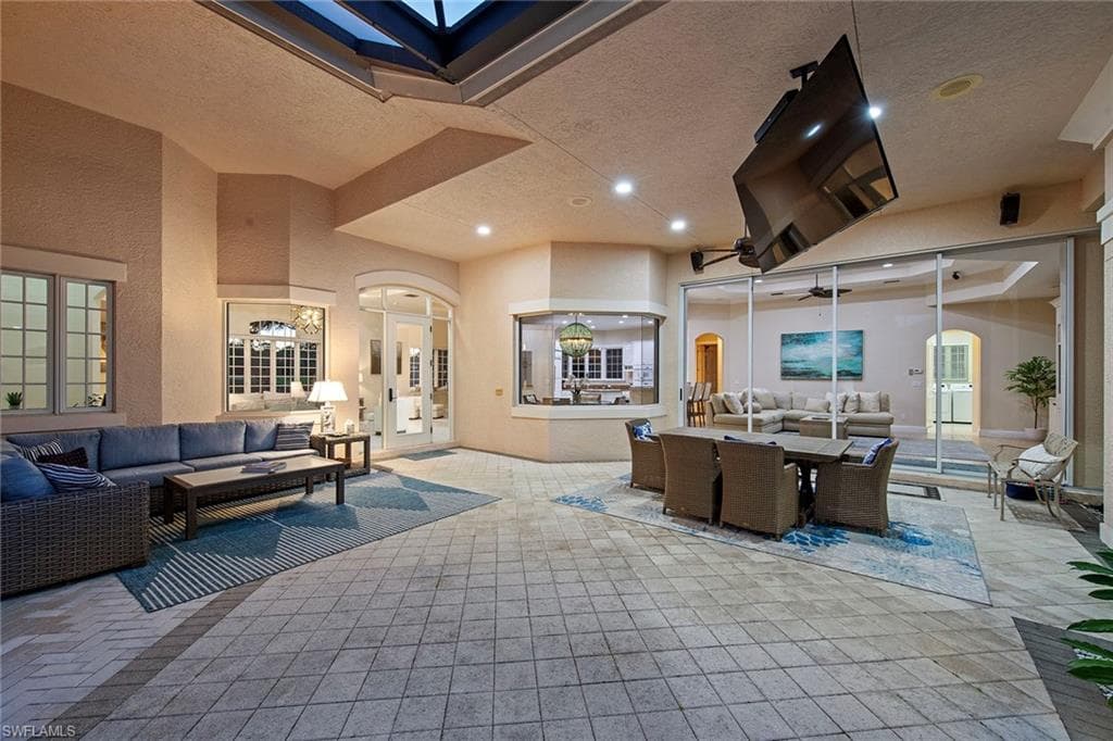 4661 Idylwood LN-27