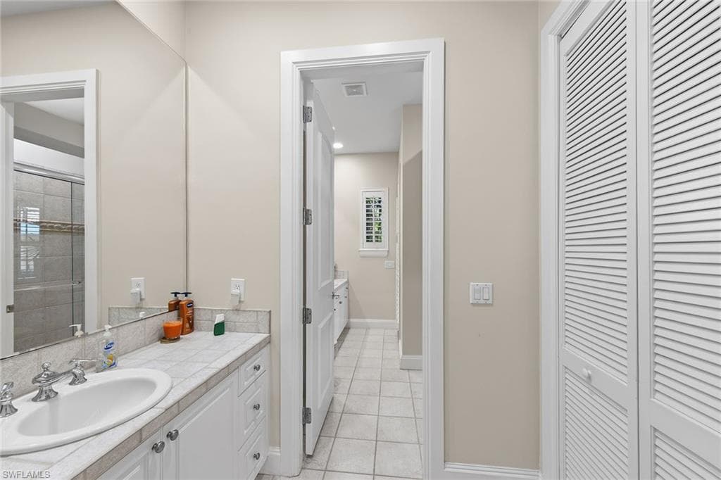 4661 Idylwood LN-37